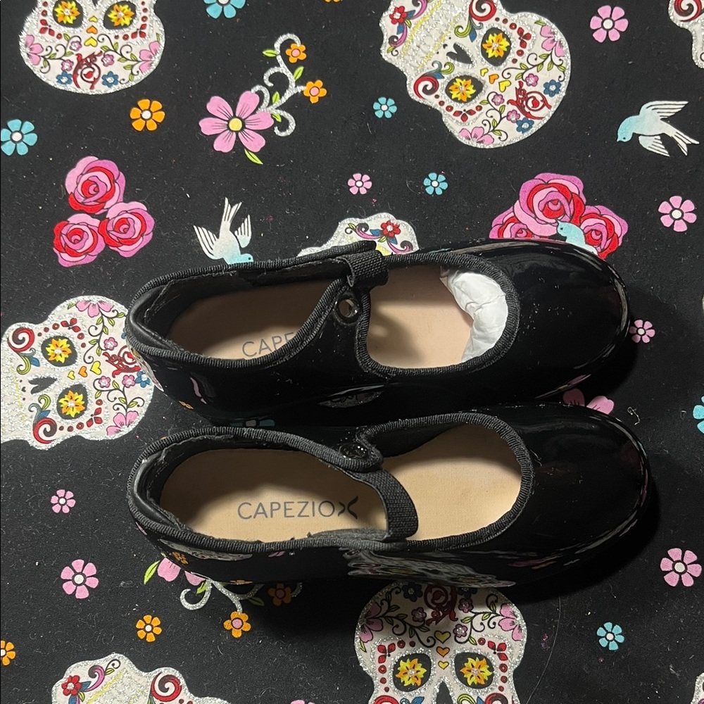 Capezio Girls Tap Shoes Black Patent Leather Size 9.5M with TeleTone® Taps